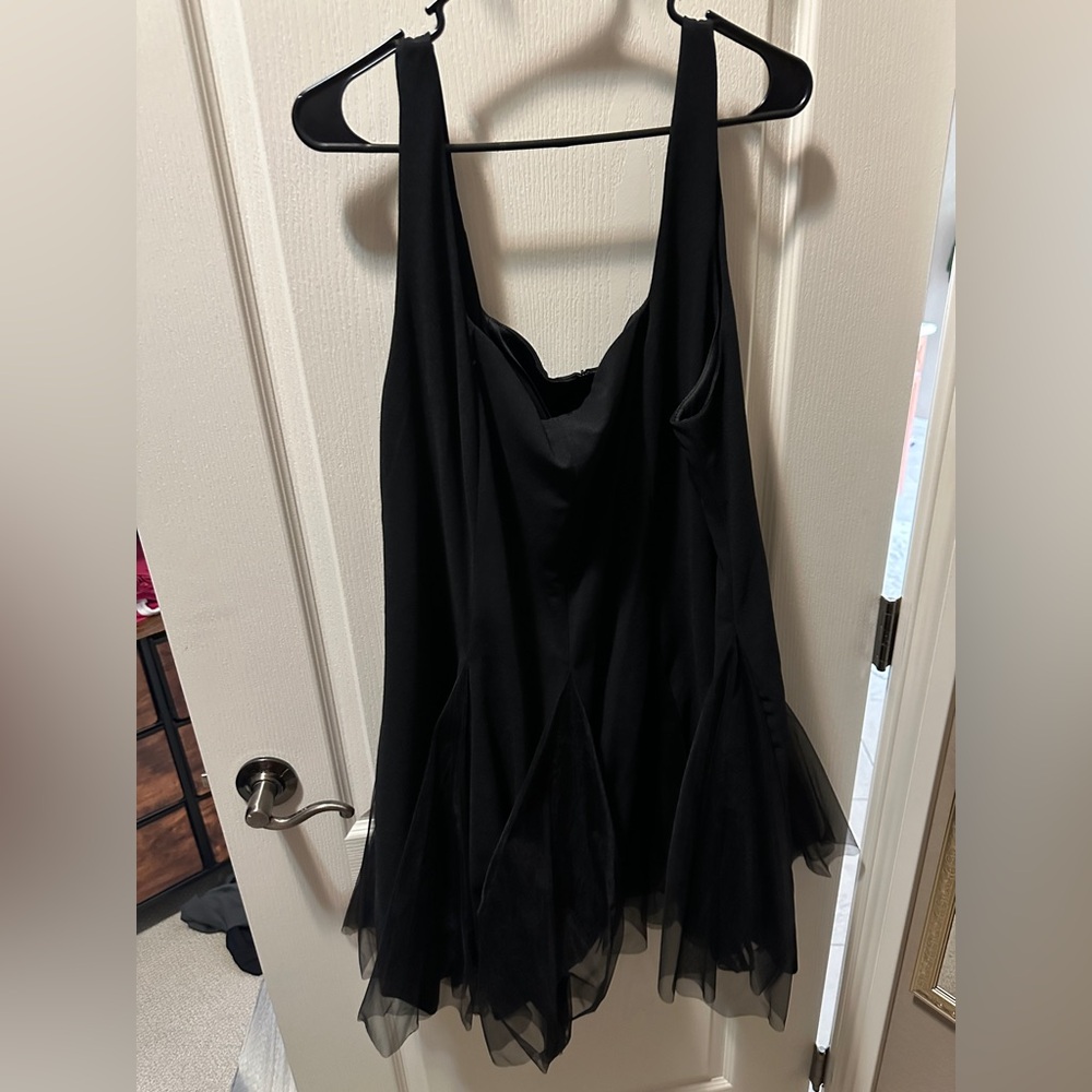 Cider Black Sleeveless Chiffon Dress